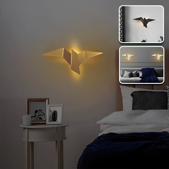 applique murale chambre oiseau de couleur dorée